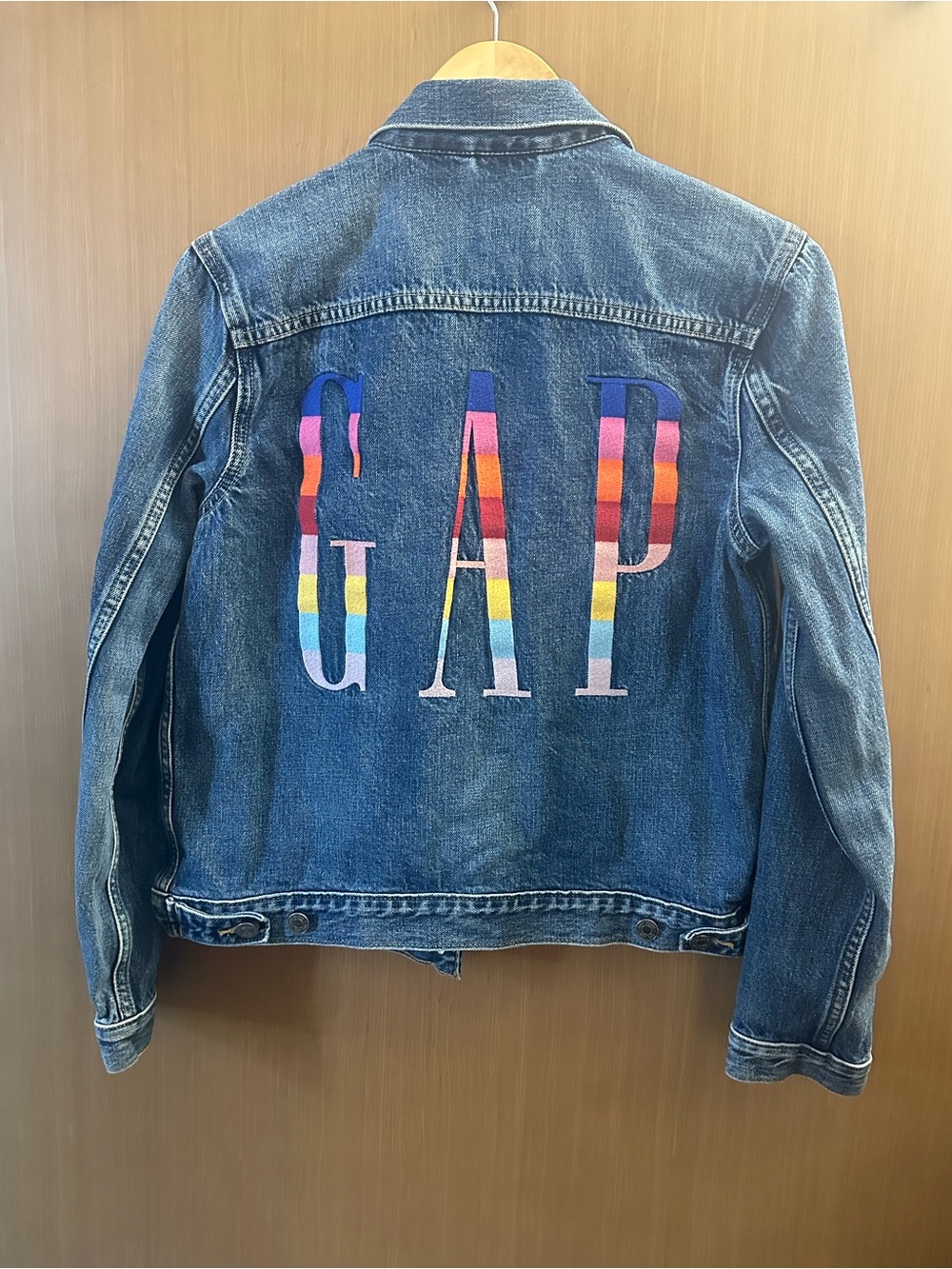 GAP Embroidered Denim Jacket Large
